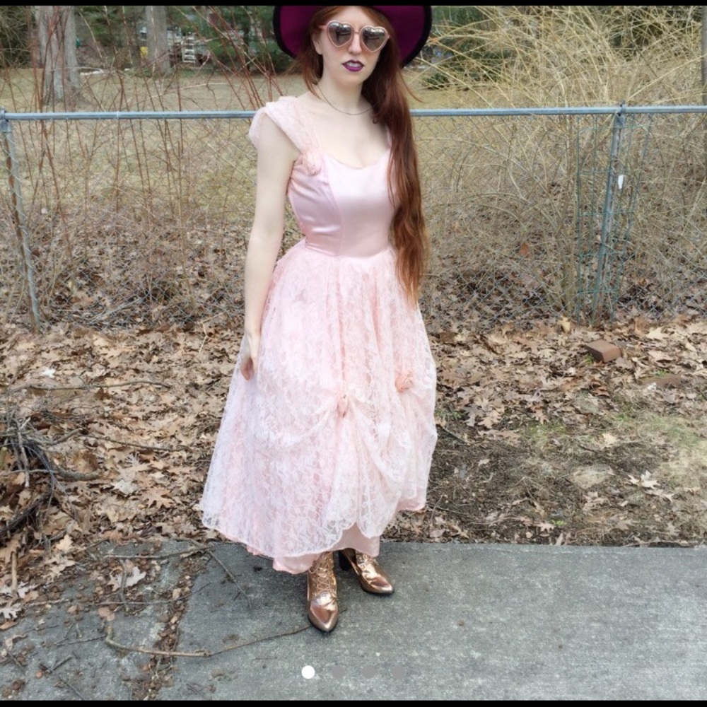 Vintage Gunnesax pink prom princess ball gown